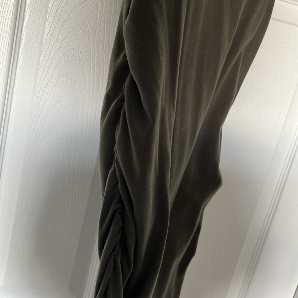 Maternity Dress - Picture 3 of 4